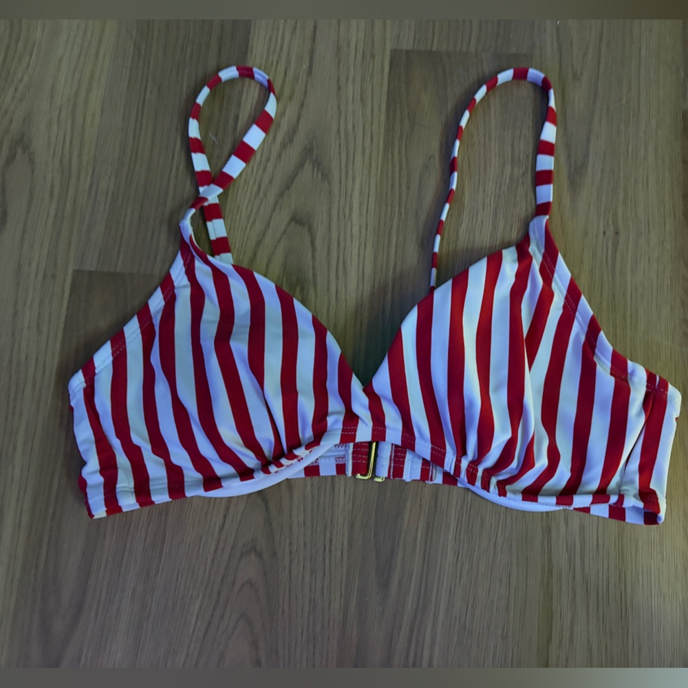 Red white, wired swim top with padding.